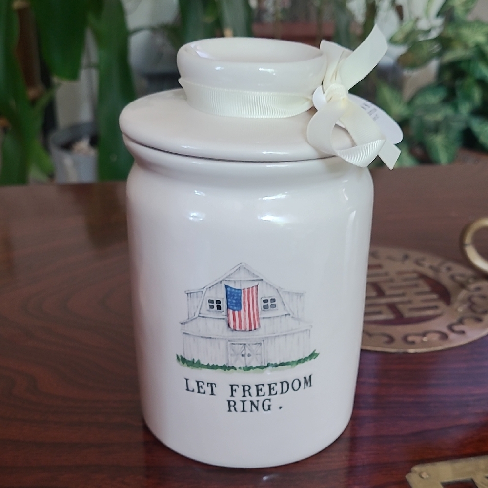 Rae Dunn Patriotic Canister